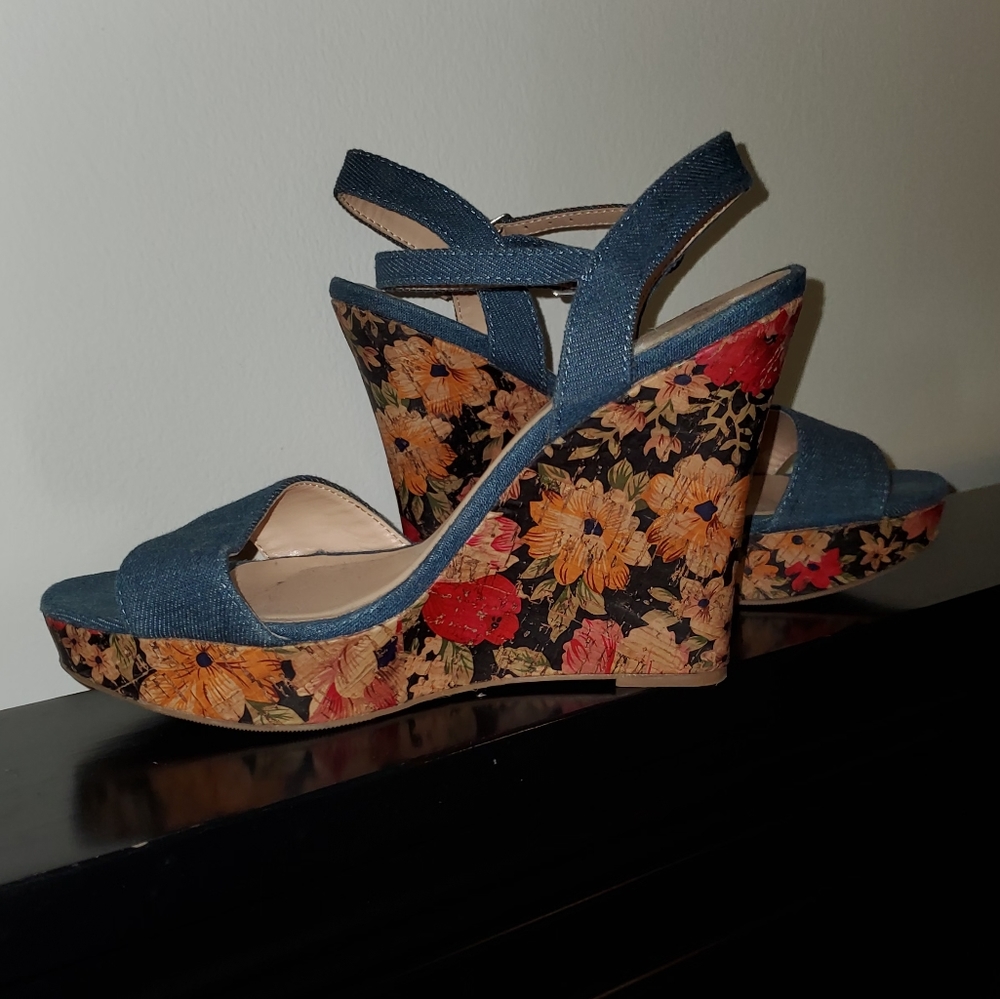 Wedges heels